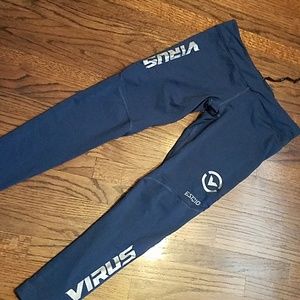 Virus leggings